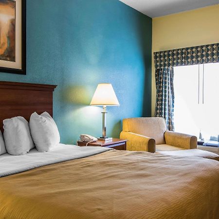 Quality Inn & Suites Memphis East Εξωτερικό φωτογραφία