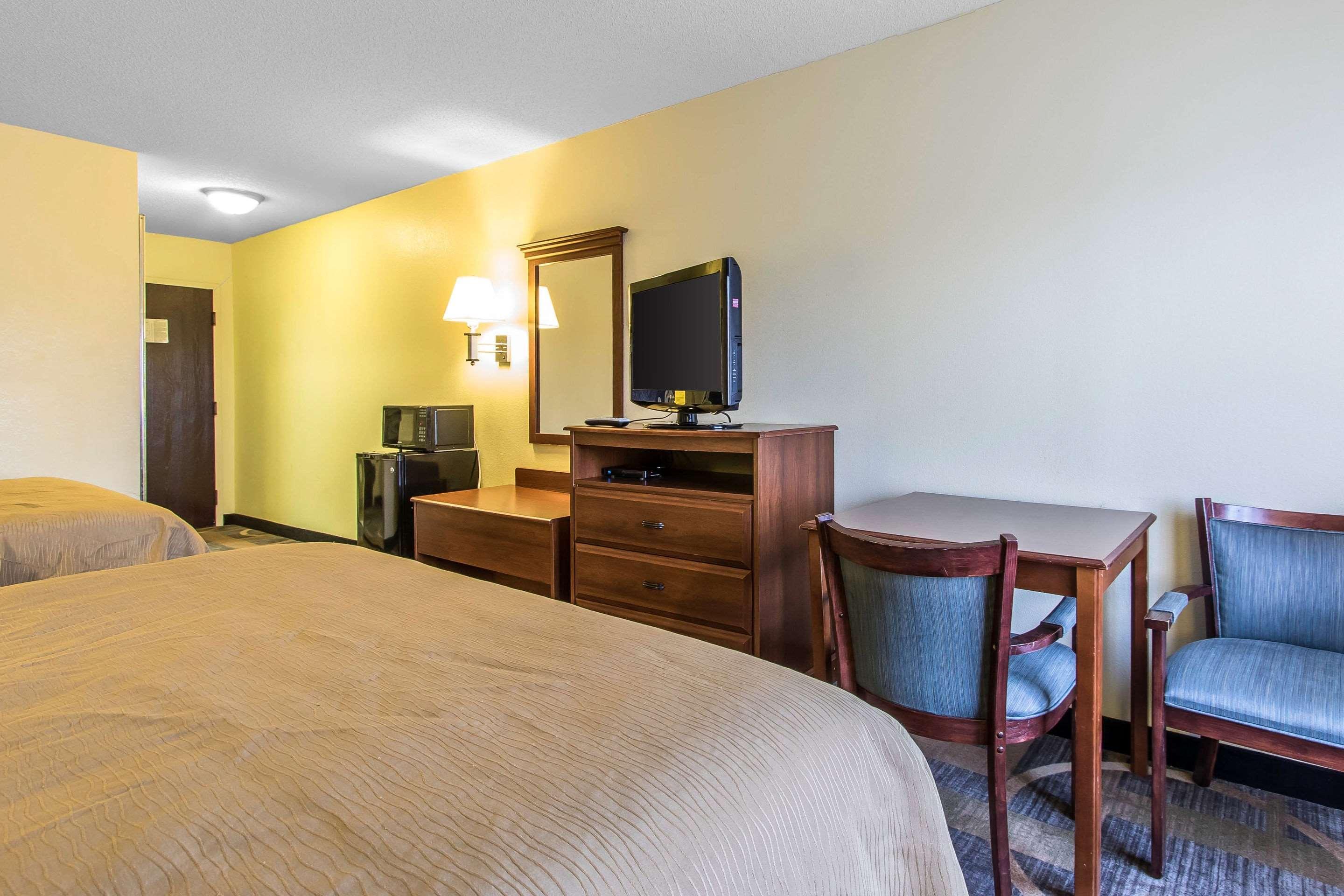 Quality Inn & Suites Memphis East Εξωτερικό φωτογραφία