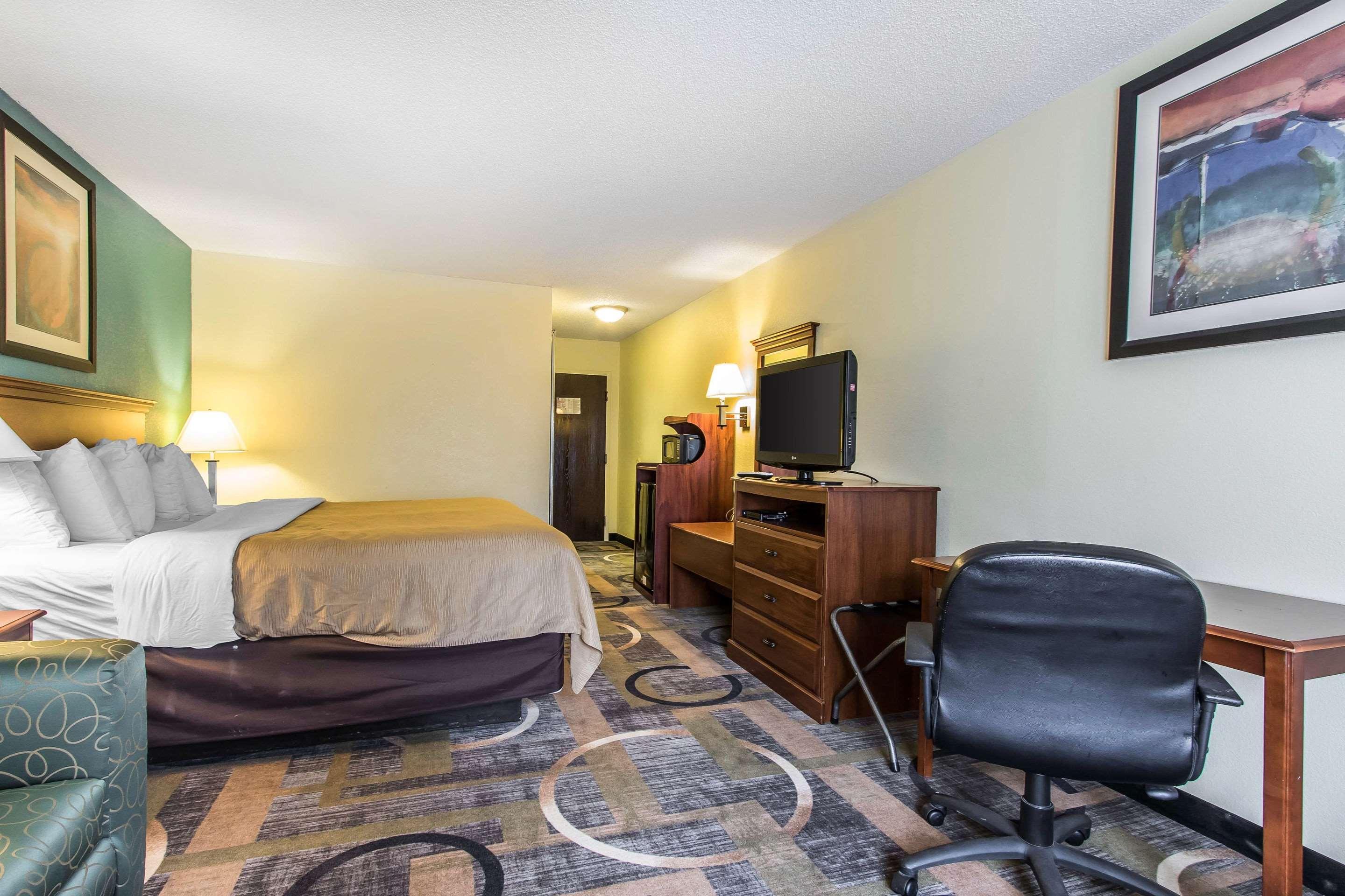 Quality Inn & Suites Memphis East Εξωτερικό φωτογραφία