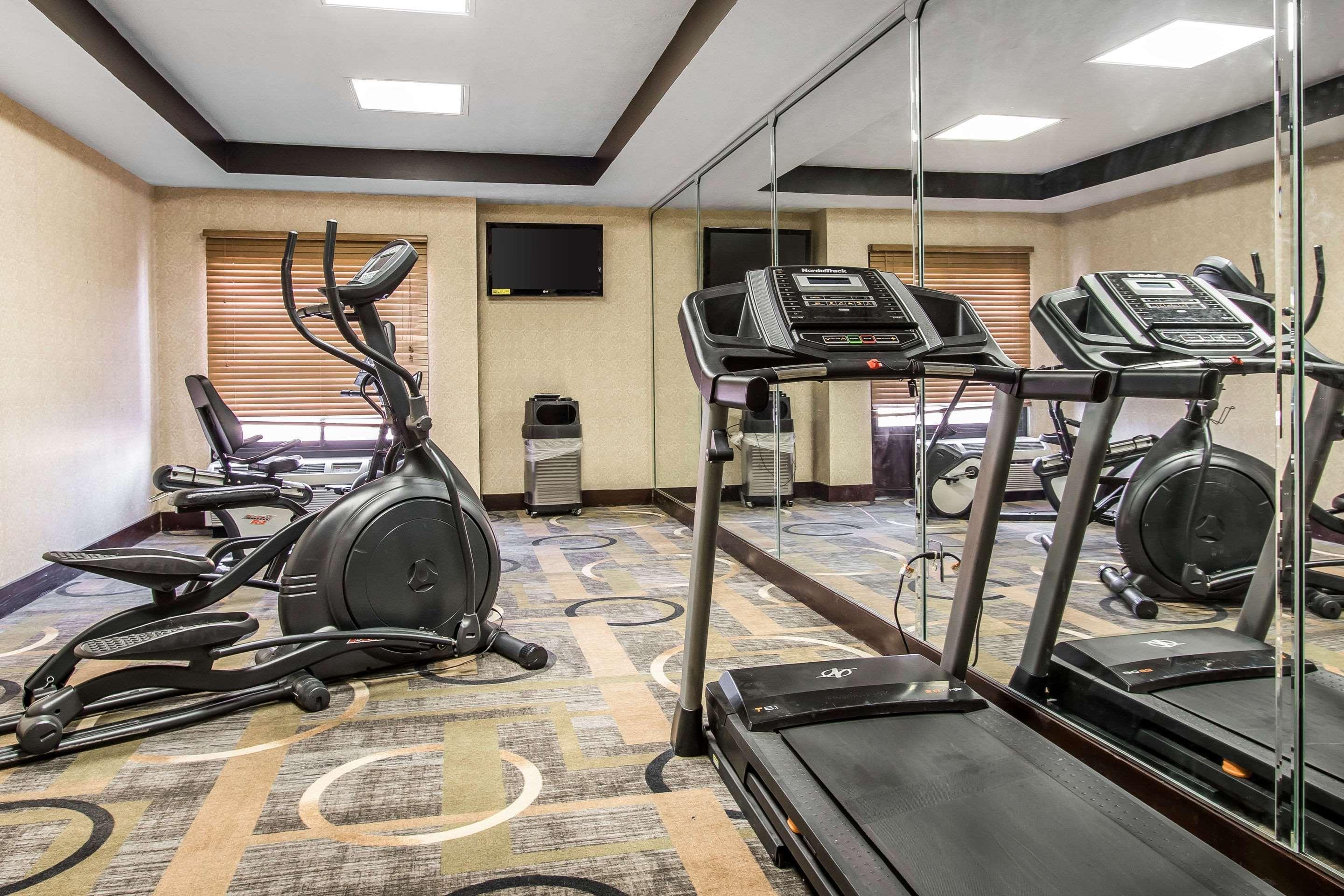 Quality Inn & Suites Memphis East Εξωτερικό φωτογραφία