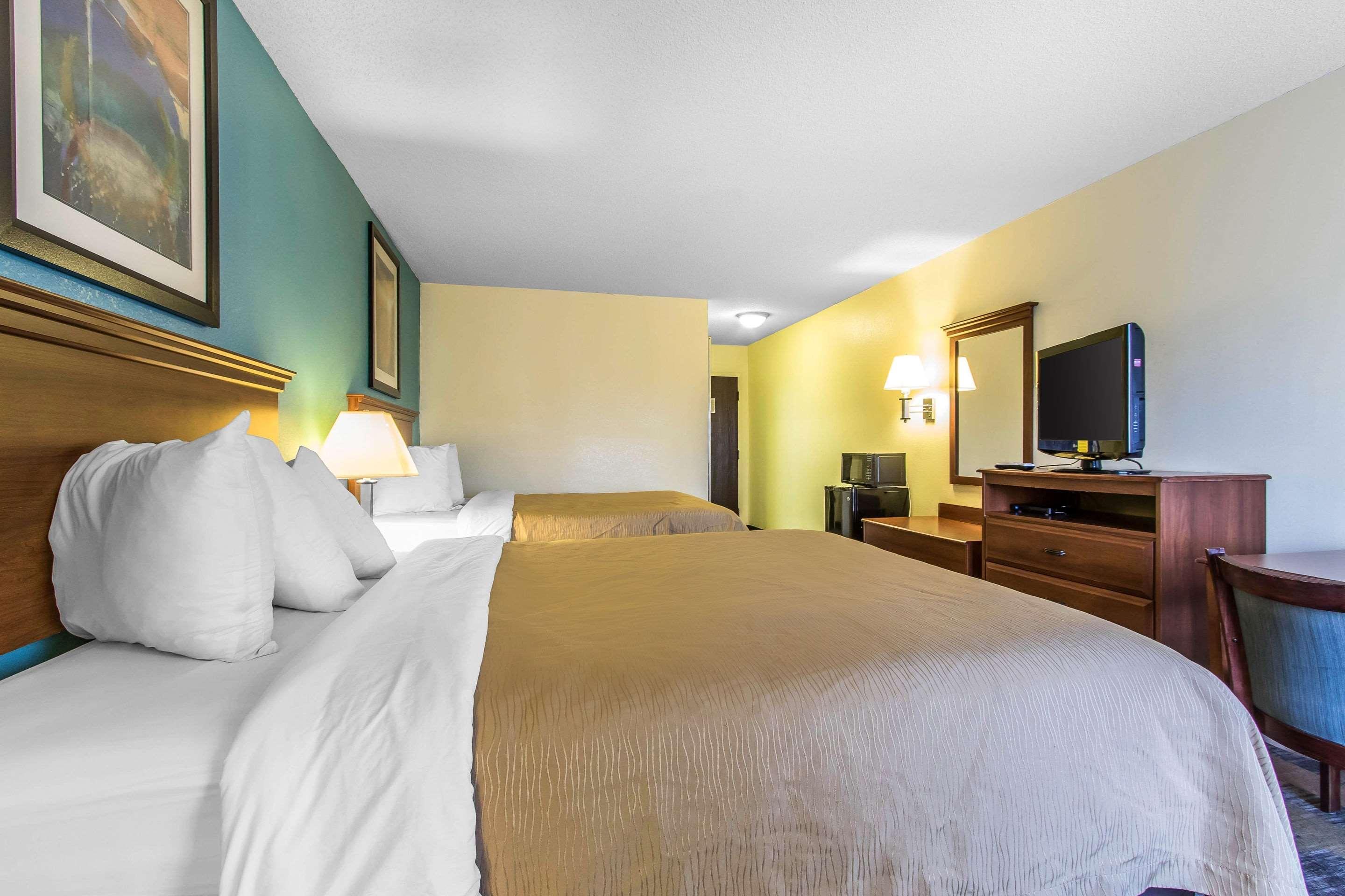 Quality Inn & Suites Memphis East Εξωτερικό φωτογραφία